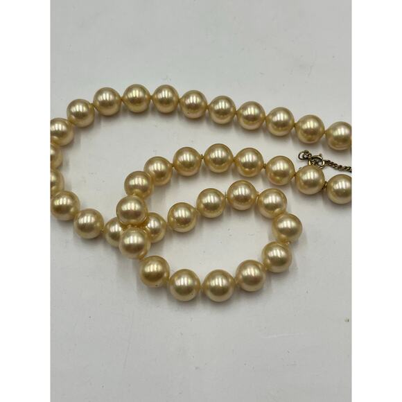 Majorica Spain M 8-9mm Golden Pearl Necklace 15.5” 12kt GF Clasp 925 Chain - Picture 9 of 11